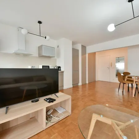 Champs De Mars Eiffel Tower Spacious 1br