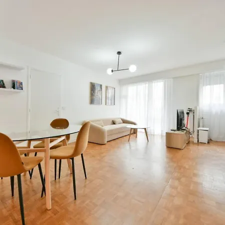 Champs De Mars Eiffel Tower Spacious 1br *